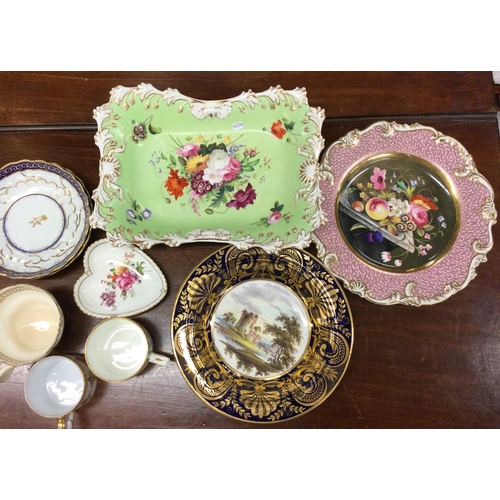 924 - A Chamberlain Worcester plate etc. Est. £20 - £30.