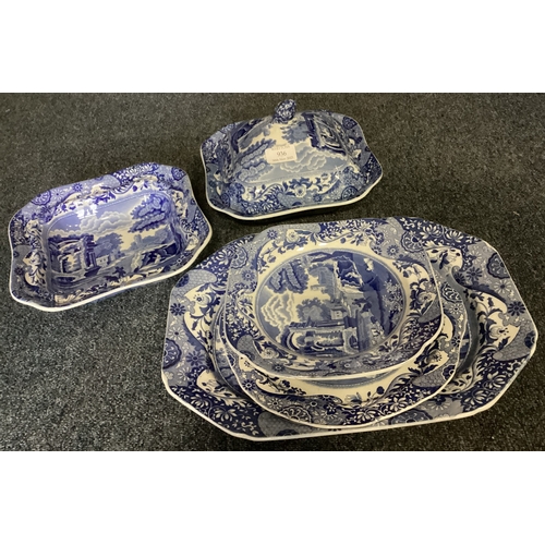 936 - A collection of blue and white Spode dinnerware. Est. £20 - £30.