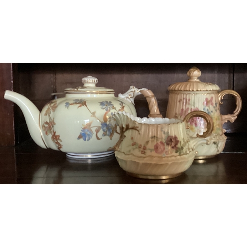 952 - An attractive Royal Worcester teapot of floral design etc. Est. £30 - £50.