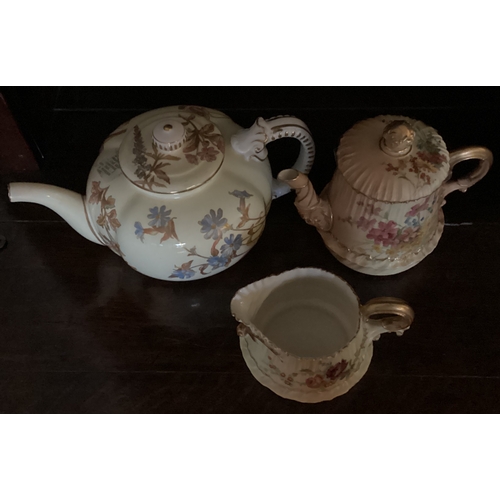 952 - An attractive Royal Worcester teapot of floral design etc. Est. £30 - £50.