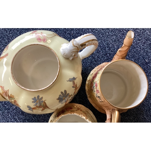 952 - An attractive Royal Worcester teapot of floral design etc. Est. £30 - £50.