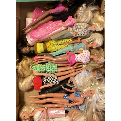 899 - Four boxes of Barbie dolls. Est. £20 - £30.