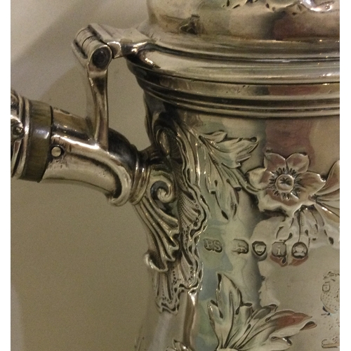 370 - PAUL STORR: A good chased silver coffee pot of typical form. Marked to side. London 1824. Approx. 99... 