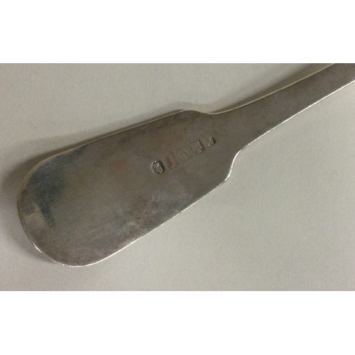 373 - EDINBURGH: A Scottish silver fish slice. 1812. Approx. 130 grams. Est. £100 - £150.