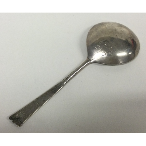 388 - An early 18th Century Scandinavian / Norwegian silver spoon dated 1705. Approx. 26 grams. Est. £250 ... 