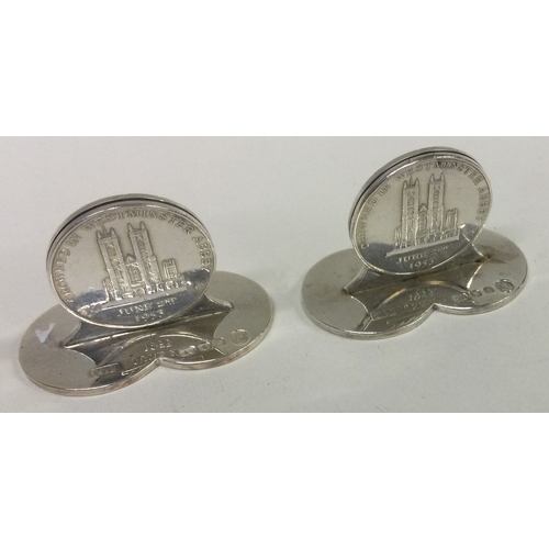 415 - A pair of commemorative silver menu holders. London 1953. By Cohen & Charles. Approx. 78 grams. Est.... 