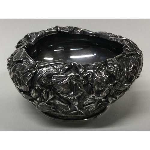 481 - A Japanese silver bowl. Marked to base. Approx. 248 grams. Est. £150 - £200.