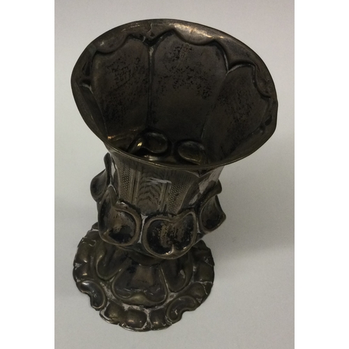 487 - An Antique Dutch silver beaker. Marked to base. Approx. 73 grams. Est. £50 - £80.