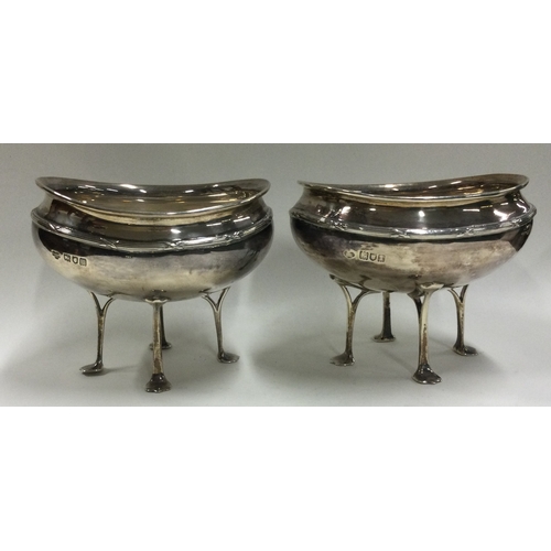 62 - A good pair of Art Nouveau silver salts. London 1912. By Goldsmiths. Approx. 242 grams. Est. £200 - ... 