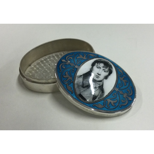 8 - A silver and enamelled commemorative snuff box depicting the portrait of John Constable. Number 28 /... 