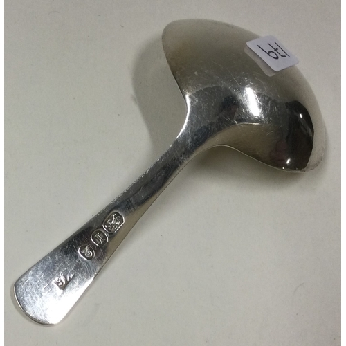 179 - A silver caddy spoon. London 1804. By Thomas Wallis. Approx. 12 grams. Est. £40 - £60.