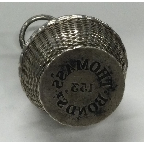 19 - An 18th Century Continental silver pomander. Approx. 34 grams. Est. £300 - £500.