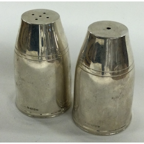 232 - A fine pair of contemporary silver salt and pepper condiments. London 2001. By JAC. Approx. grams. E... 