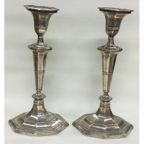 292 - A large pair of silver 'Sabbath' candlesticks. Sheffield 1933. Approx. 1862 grams of gross weight. E... 