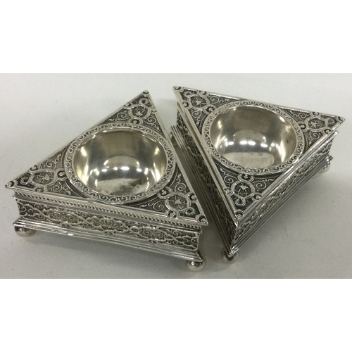 312 - A fine pair of triangular Victorian silver salts. London 1850. By George Fox. Approx. 116 grams. Est... 