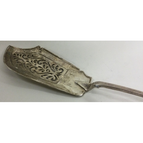 342 - A Victorian silver fish slice with pierced decoration. London 1865. Approx. 162 grams. Est. £100 - £... 