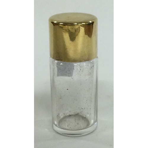 348 - A silver gilt perfume bottle with screw-top lid. 1927. Approx. 34 grams of gross weight. Est. £20 - ... 