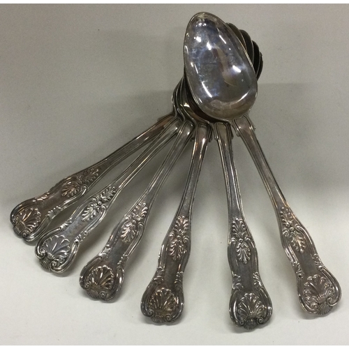 785 - A good set of six silver Kings' pattern dessert spoons. London. Approx. 388 grams. Est. £100 - £150.