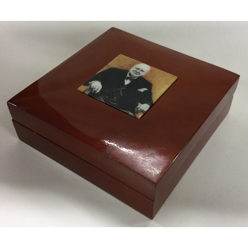 839 - A commemorative cased silver hinged snuff box depicting Winston Churchill's life 1874 - 1965. 2006. ... 