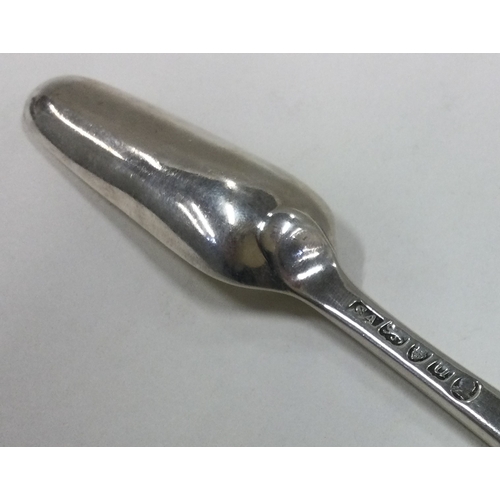 156 - A Georgian silver marrow scoop. London 1795. By Stephen Adams. Approx. 43 grams. Est. £80 - £120.