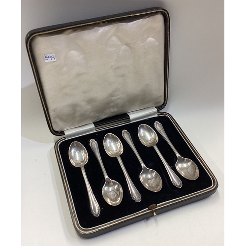 599 - A boxed set of six silver teaspoons. Sheffield. Approx. 60 grams. Est. £20 - £30.