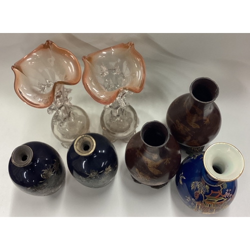 186 - A good pair of Japanese vases etc. Est. £20 - £30.