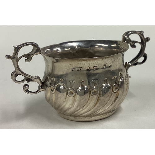 230 - A Victorian silver porringer in the 17th Century style. Approx. 27 grams. Est. £20 - £30.