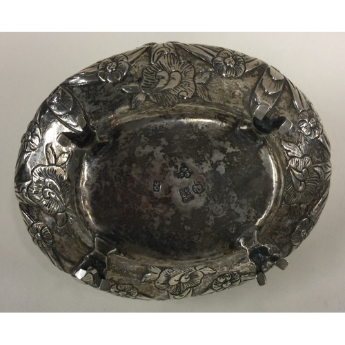 281 - A fine 19th Century Russian silver Judaica etrog box. Fully marked to base. 1784. Approx. 268 grams.... 