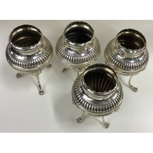 311 - A set of four Victorian silver vases. London 1900. By Carrington & Co. Approx. 485 grams. Est. £400 ... 