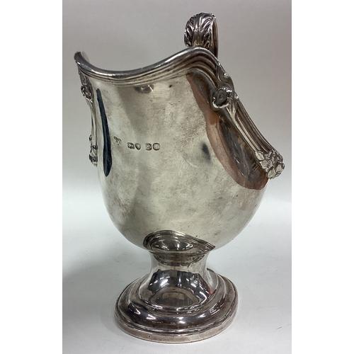 366 - A fine Victorian silver sauce boat. London 1838. By Edward & John Barnard. Approx. 490 grams. Est. £... 