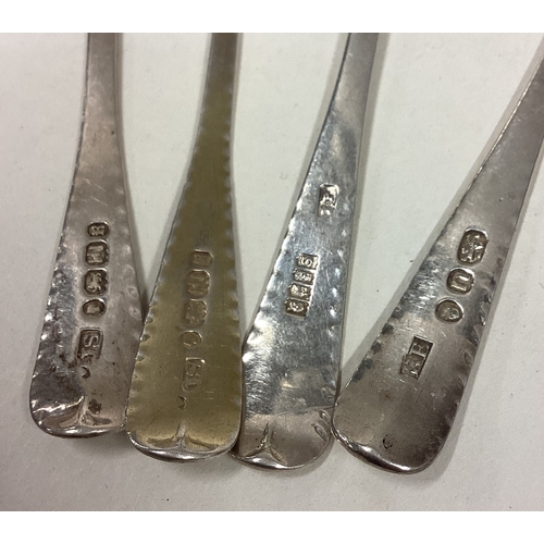 390 - A group of four silver bright-cut teaspoons. Various dates and makers. Approx. 50 grams. Est. £20 - ... 