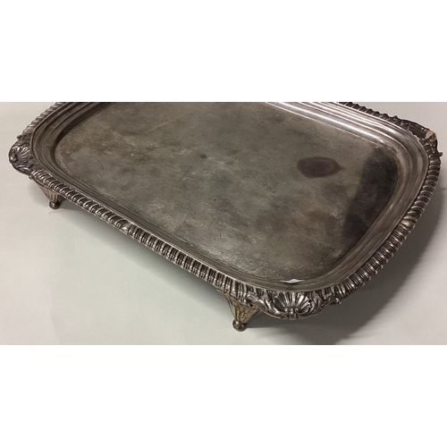 524 - An 18th Century George III silver salver on feet. London 1790. By WE. Approx. 390 grams. Est. £600 -... 