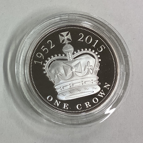 531 - A boxed Royal Mint 'The Longest Reigning Monarch' silver Crown coin. Est. £25 - £30.