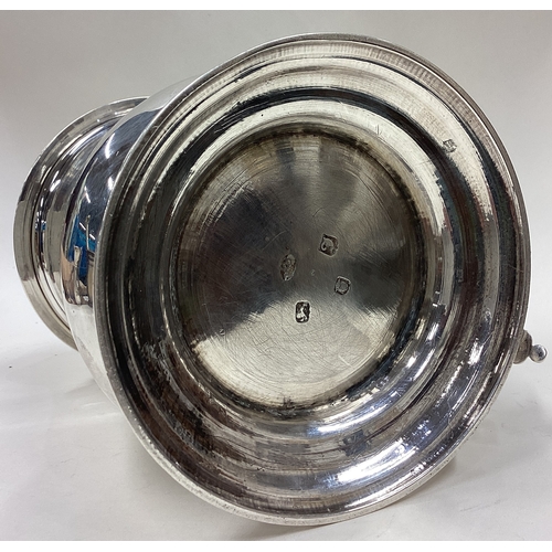 564 - A good quality plain George III silver dome topped tankard with pierced thumb piece to pedestal base... 