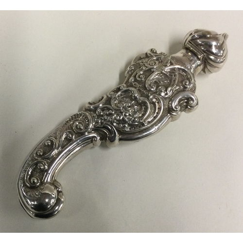 597 - A large Victorian silver scent bottle with hinged lid. Approx. grams. Est. £150 - £200.