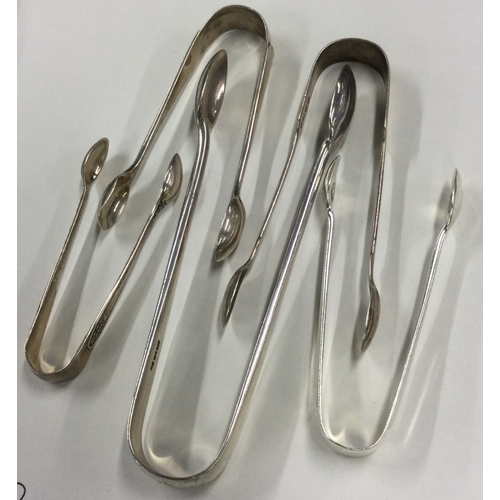 665 - Five pairs of silver sugar tongs. Approx. 128 grams. Est. £30 - £50.