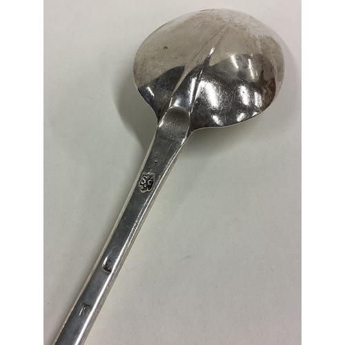 74 - A 17th Century Queen Anne silver rat tail basting spoon. Circa 1695. By Stephen Coleman. Approx. 97 ... 