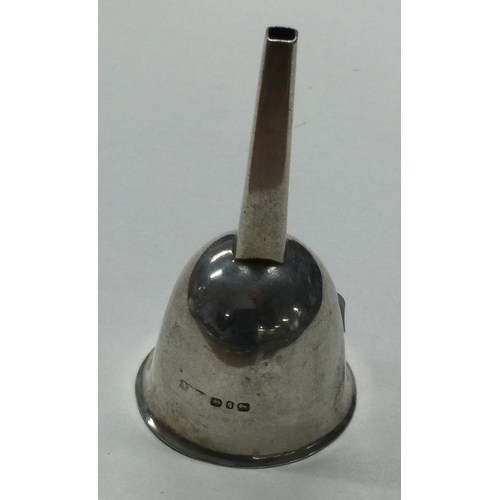 11 - A Victorian silver wine funnel. Birmingham 1899. Approx. 16 grams. Est. £30 - £50.