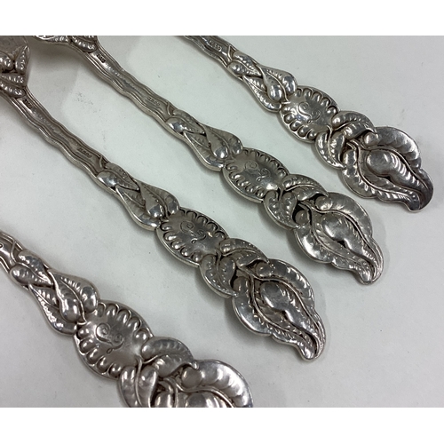 196 - TIFFANY & CO: A set of four silver forks. Approx. 204 grams. Est. £200 - £300.