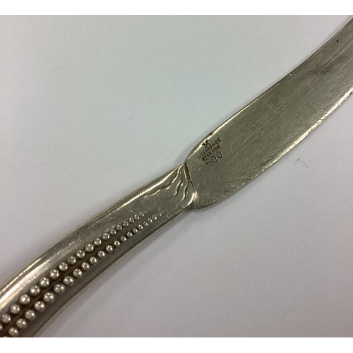 230 - TIFFANY & CO: A rare silver page turner with beaded handle. Marked Sterling 600. Approx. 16 grams. E... 