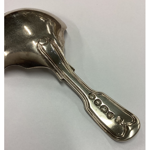 261 - A heavy William IV silver caddy spoon. London 1837. Approx. 22 grams. Est. £50 - £80.