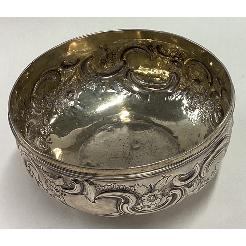 277 - A Victorian silver bowl with embossed decoration. London 1847. By Thomas Hughes Headland. Approx. 25... 