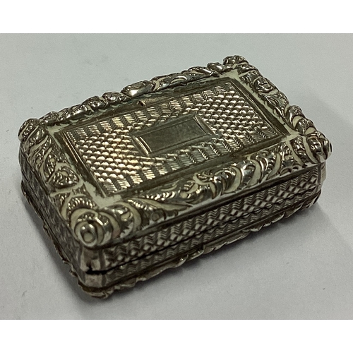 294 - A George III silver vinaigrette. Birmingham 1803. By Joseph Bettridge. Approx. 9 grams. Est. £100 - ... 