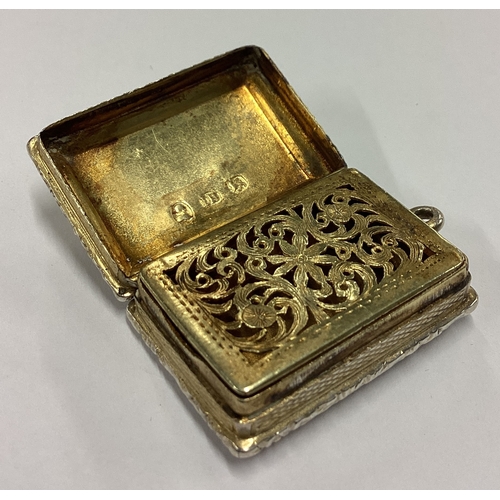 312 - A good George III silver vinaigrette. Birmingham 1825. By John Bettridge. Approx. 18 grams. Est. £15... 