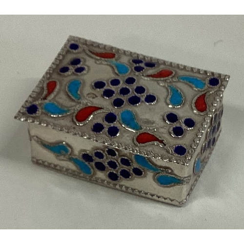 316 - A silver and enamelled pill box. Approx. 16 grams. Est. £20 - £30.