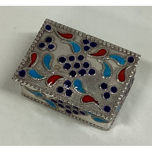 316 - A silver and enamelled pill box. Approx. 16 grams. Est. £20 - £30.