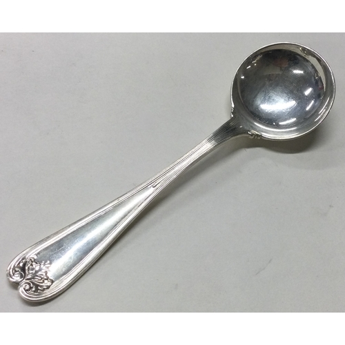 360 - TIFFANY & CO: A silver sauce ladle. Approx. 33 grams. Est. £30 - £50.