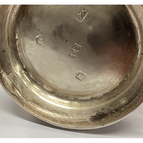 409 - A good George II tapering silver mug of typical form on pedestal foot. London 1733. By KB. Approx. 2... 