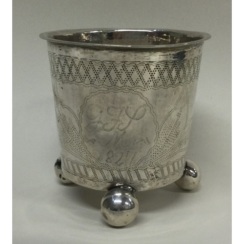 41 - An Antique 19th Century Norwegian silver beaker. Approx. 46 grams. Est. £60 - £80.