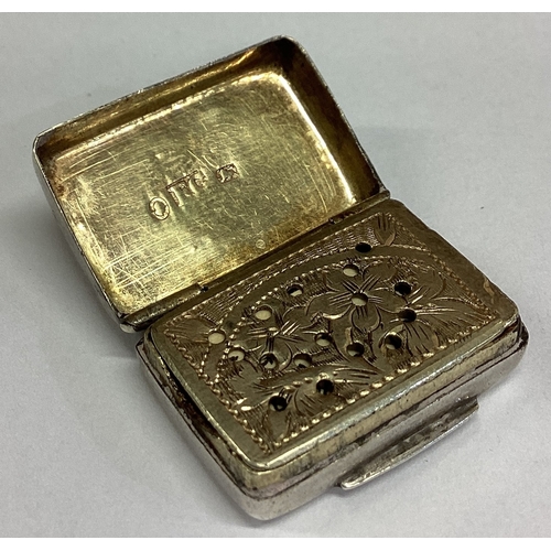 452 - A William IV silver vinaigrette. Birmingham 1836. By Francis Clark. Approx. 8 grams. Est. £100 - £15... 